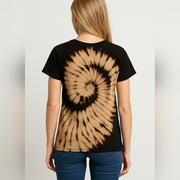 Ladies Large V Neck Reverse Dye Spiral Tee - Picture 2 of 4